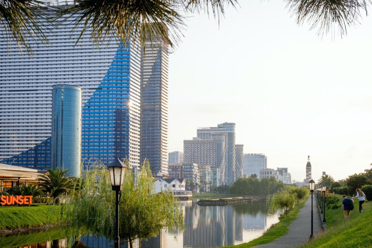Manco Apartments Batumi Luaran gambar