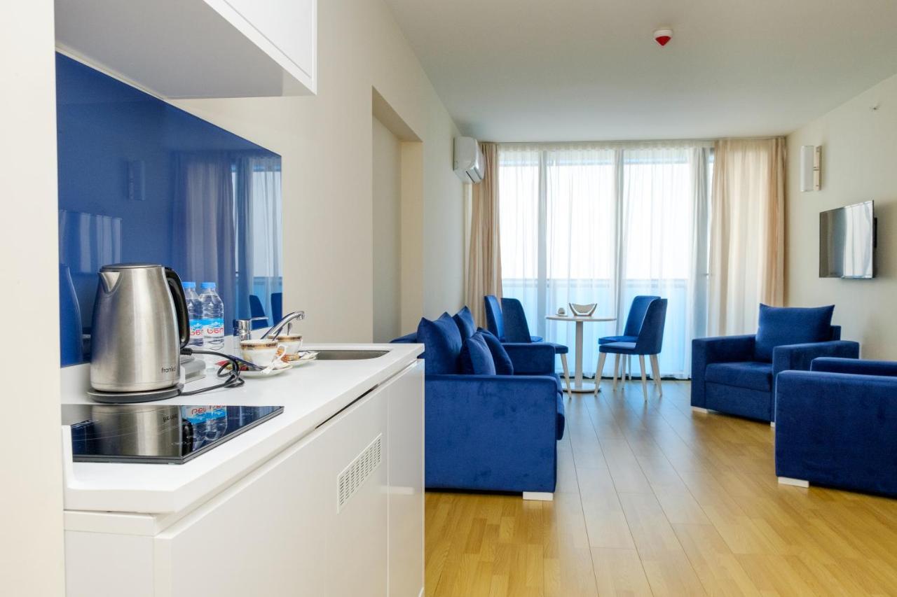 Manco Apartments Batumi Luaran gambar