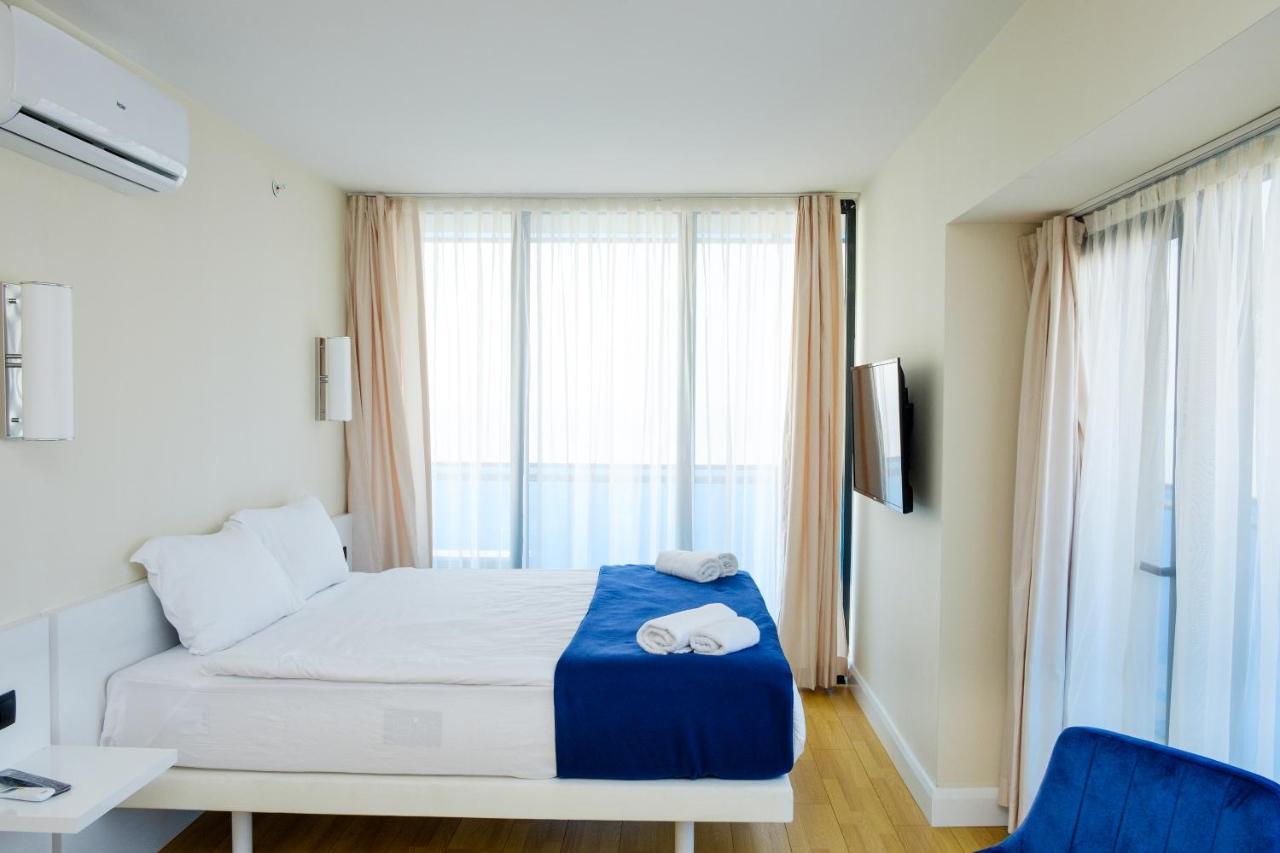 Manco Apartments Batumi Luaran gambar