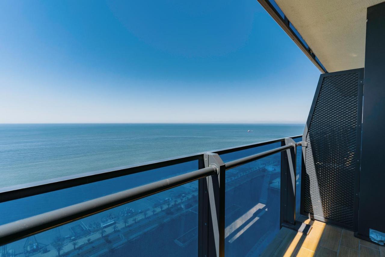 Manco Apartments Batumi Luaran gambar